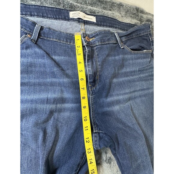 Signature by Levi Strauss & Co. Women's Modern Bootcut Jeans Size 24 W - Picture 5 of 13